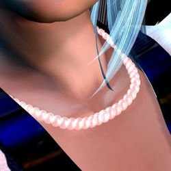 Classic pearls for P4 woman